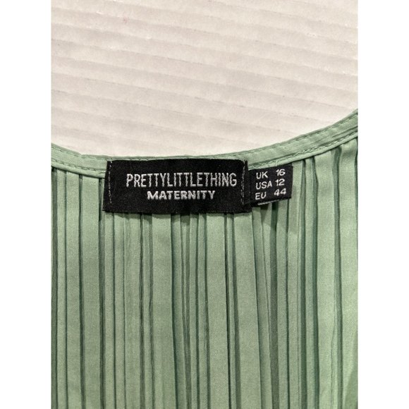 Pretty Little Thing Maternity Sage Green Plisse Plunge Mini Dress Size 12 - Picture 13 of 15